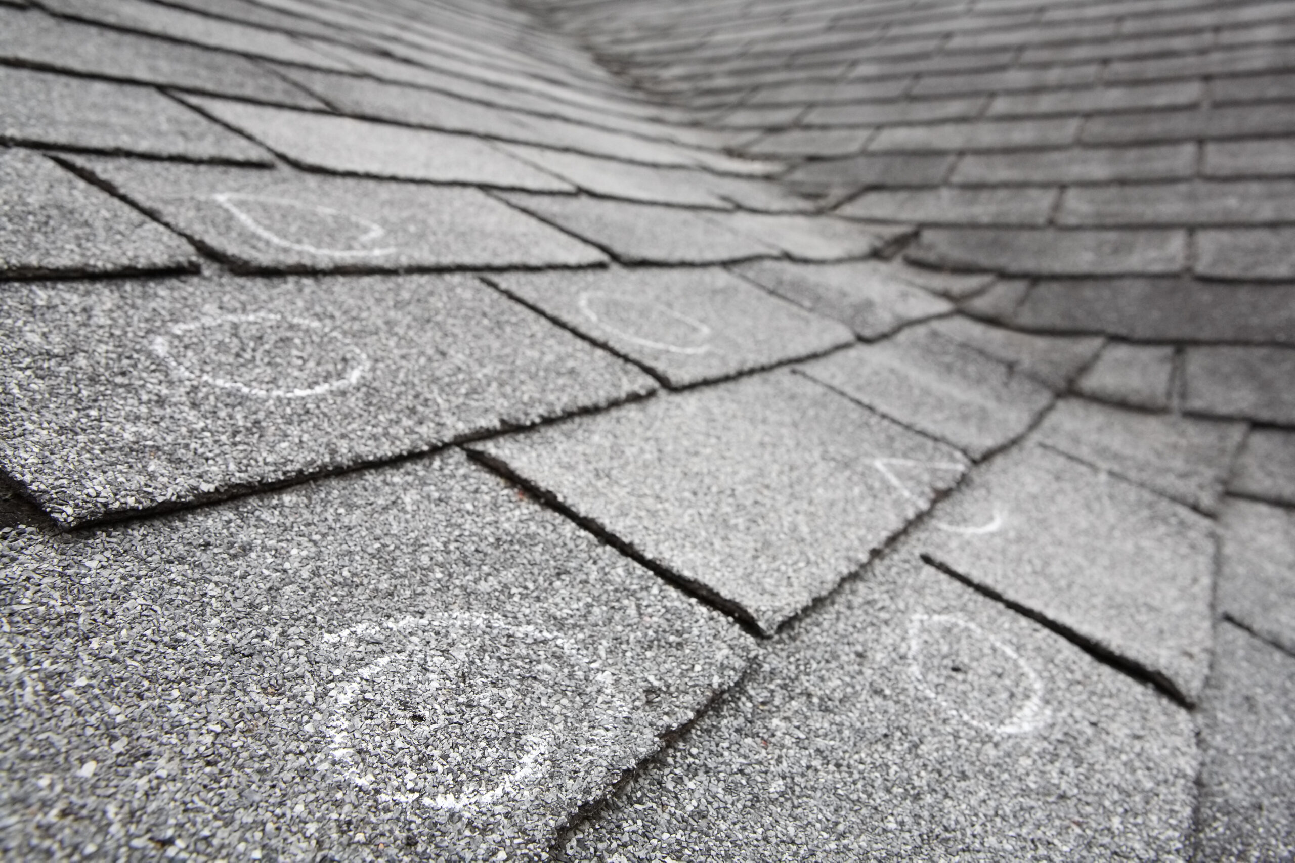 Roofing Emergencies: 5 Things for Homeowners to Remember