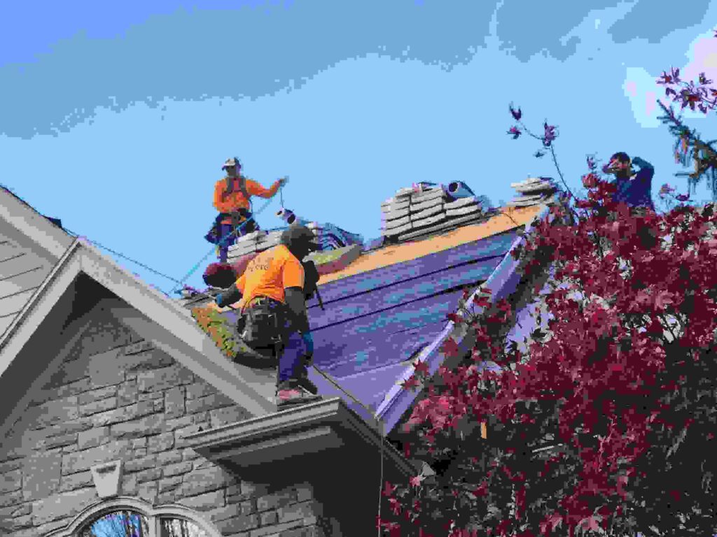 RoofInstall4-scaled-1