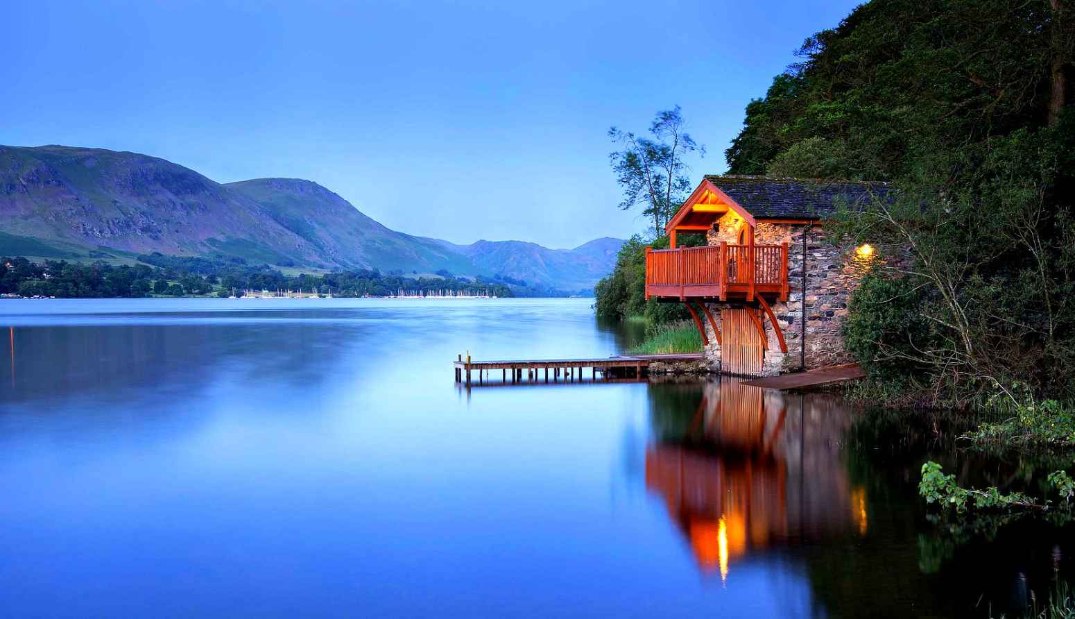 roof lake house